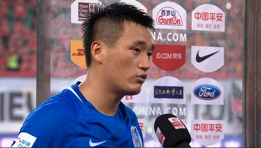 中国香港队首发：19-谢家荣（GK）、5-艾里奥（C）、6-胡晋铭、8-陈俊乐、9-安永佳、11-艾华顿、13-李毅凯、16-陈肇钧、17-陈晋一、21-茹子楠、26-祖连奴官方：26岁范德贝克从曼联租借加盟法兰克福官方消息，范德贝克以租借的形式将在一月份从曼联加盟法兰克福，租借期为半年。